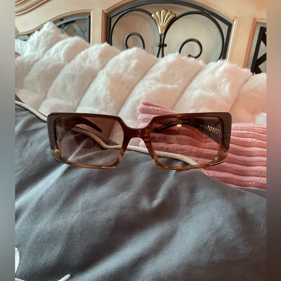Chanel Rectangular Sunglasses in EUC $150 No scratches or sign of wear. See pics - Picture 4 of 15